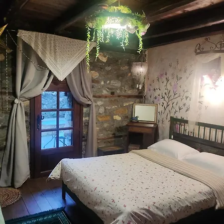 Feggaropetra Magic Mountain House Guest house Palaios Panteleimonas