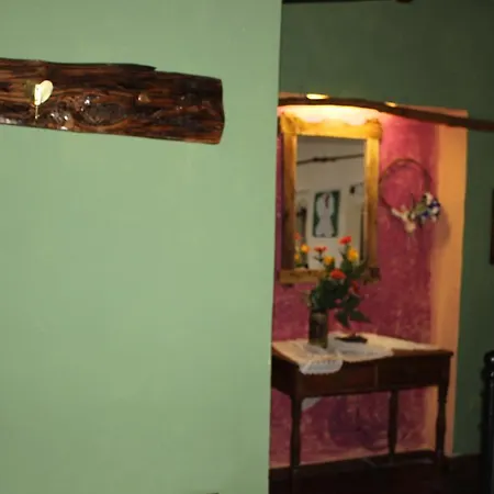 בית הארחה Feggaropetra Magic Mountain House