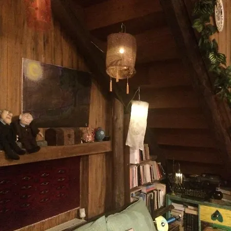 בית הארחה Feggaropetra Magic Mountain House פליאוס פנטלימון