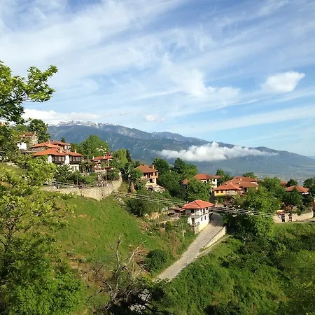 Feggaropetra Magic Mountain House בית הארחה פליאוס פנטלימון