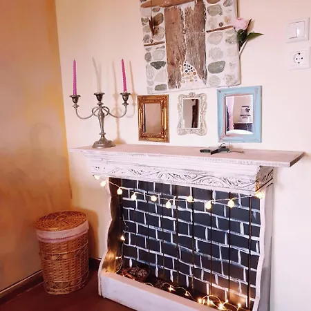 Feggaropetra Magic Mountain House בית הארחה פליאוס פנטלימון