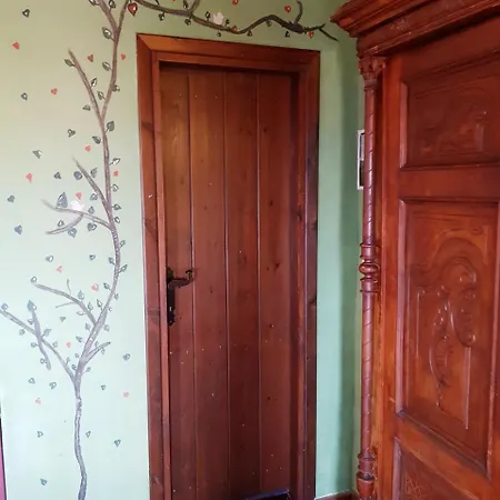 Feggaropetra Magic Mountain House 4* פליאוס פנטלימון