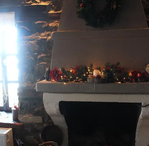 Feggaropetra Magic Mountain House 4* פליאוס פנטלימון