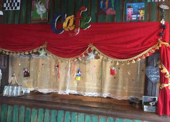 Feggaropetra Magic Mountain House בית הארחה פליאוס פנטלימון