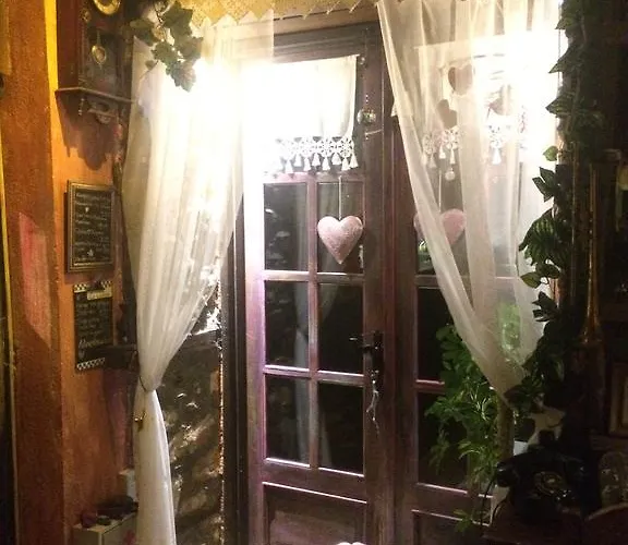 Feggaropetra Magic Mountain House בית הארחה פליאוס פנטלימון