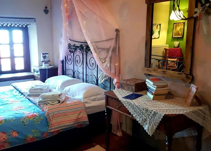 Feggaropetra Magic Mountain House בית הארחה