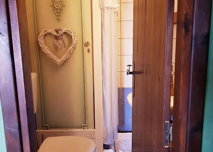 Feggaropetra Magic Mountain House בית הארחה